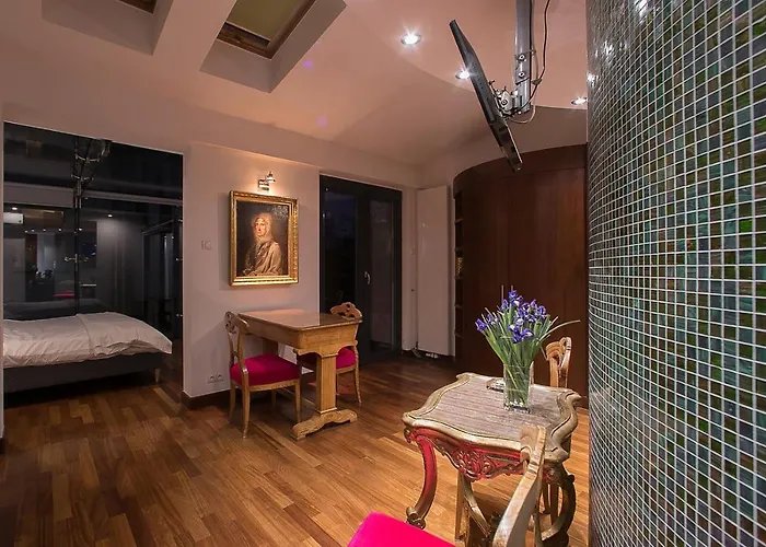 Main Square With Terrace & Air Condition 아파트