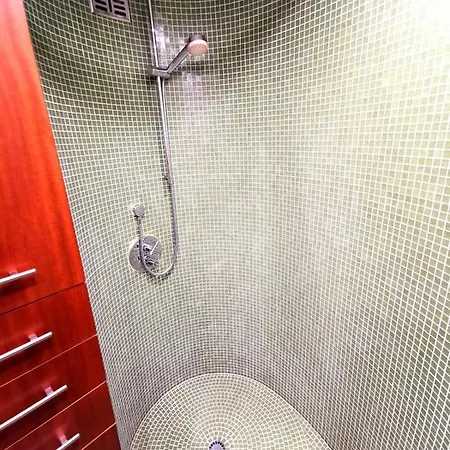 Main Square With Terrace & Air Condition Apartman