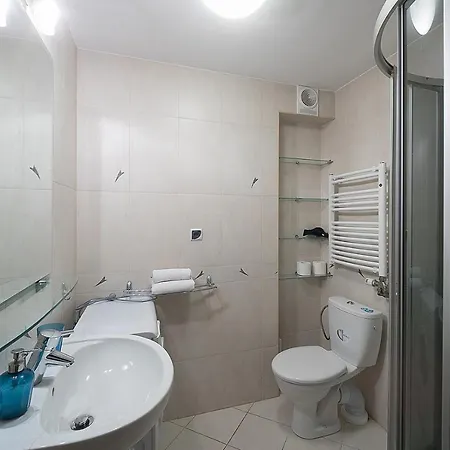 Main Square With Terrace & Air Condition *