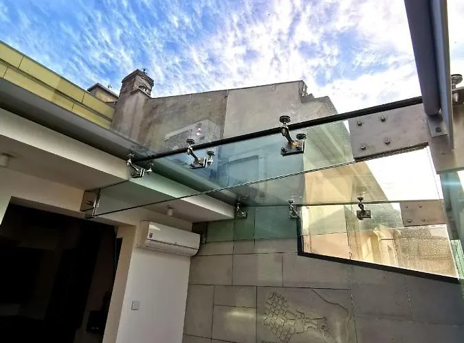 Main Square With Terrace & Air Condition *