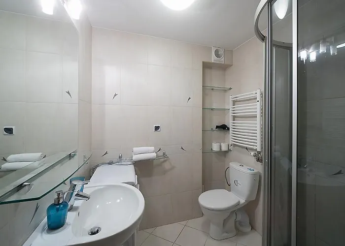 Main Square With Terrace & Air Condition *